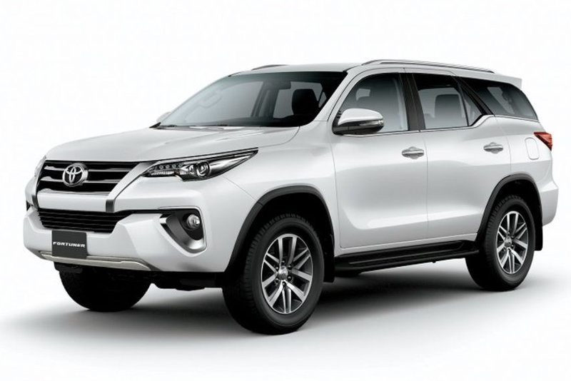 a toyota fortuner suv available as free car hire